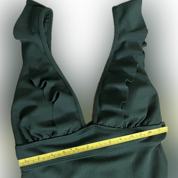 Elegant Dark Green One-Piece Swimsuit - Picture 3 of 7